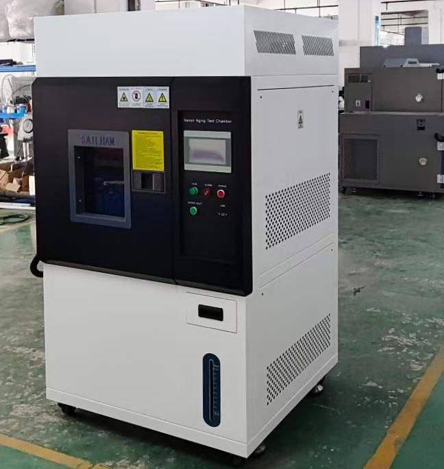?定制氙燈耐候老化試驗(yàn)箱順利送貨至海關(guān)出口